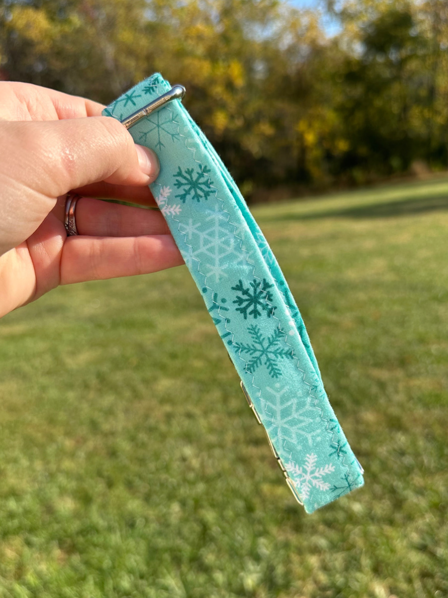 Frosted Snowflake Dog Collar