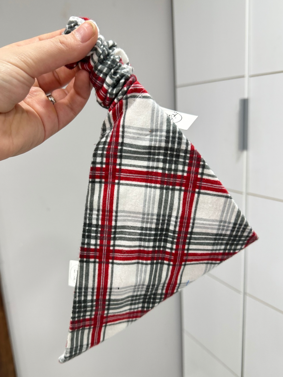 Santa Plaid Scrunchie Bandana