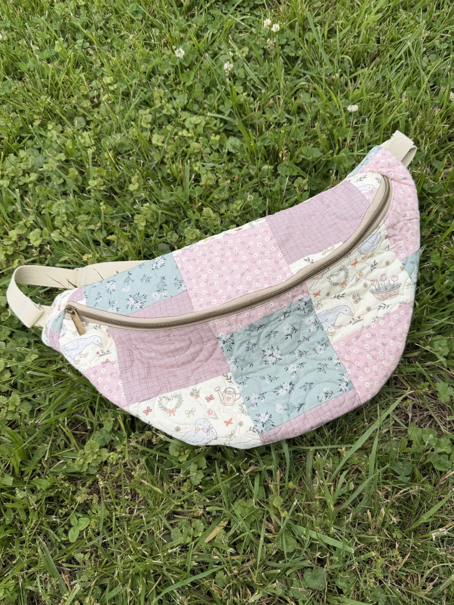 Large Goose Quilt Bum Bag