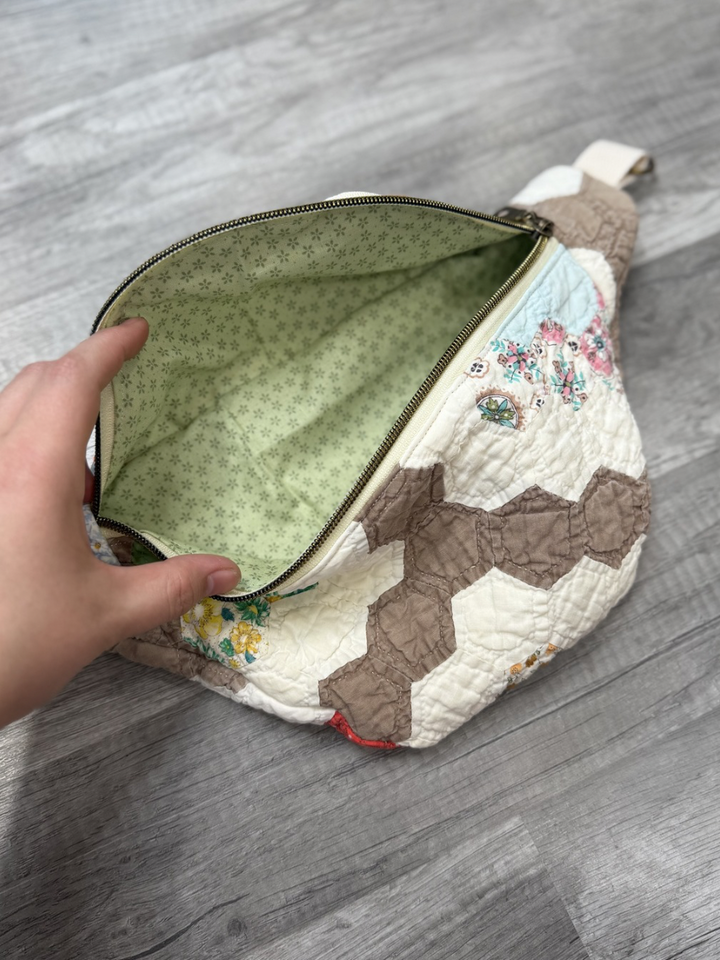 124. Quilted Bumbag