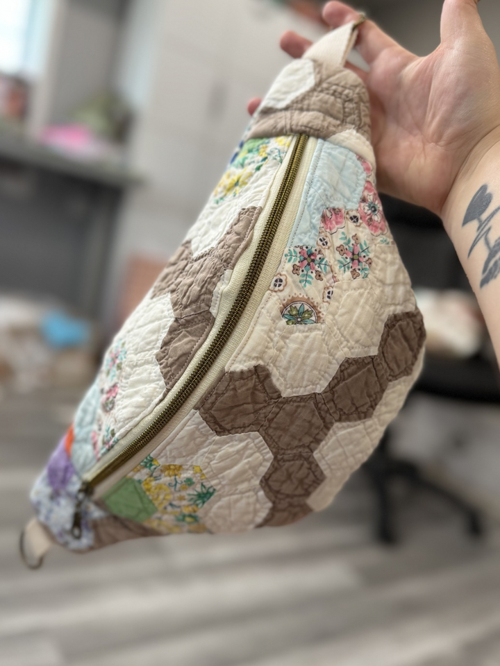 124. Quilted Bumbag