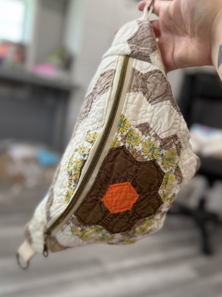 122. Quilted Bumbag