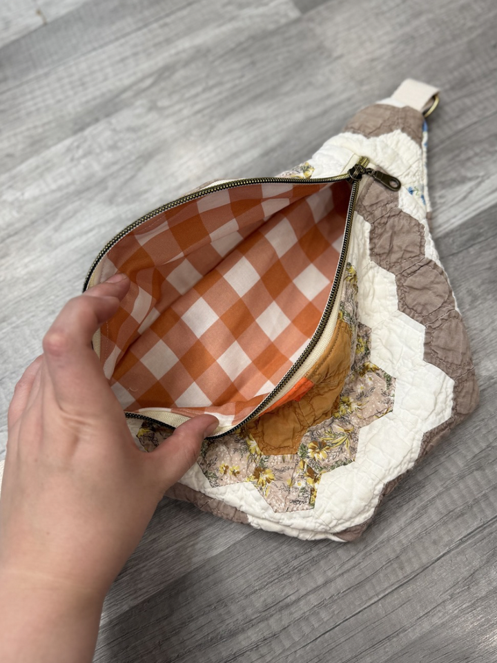 118. Quilted Bumbag